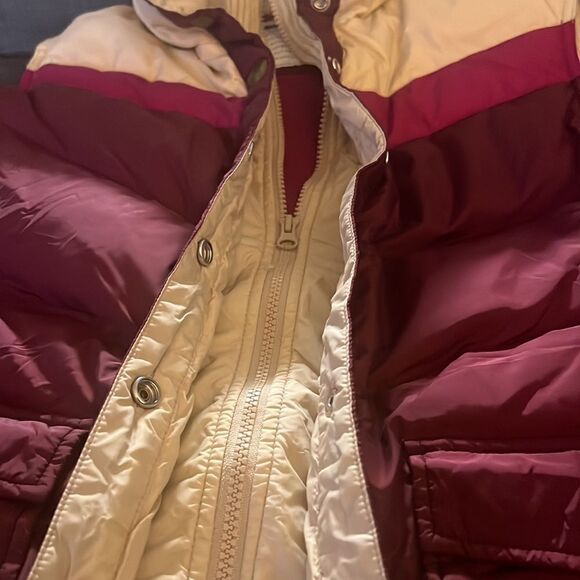 Old Navy puffer vest - Picture 4 of 4